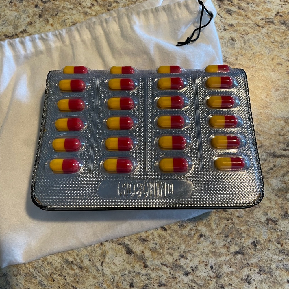 Moschino x Jeremy Scott Pill Capsule Crossbody - Picture 3 of 10